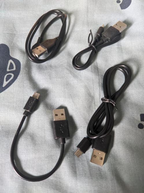 Câble micro-USB (envoi possible), Computers en Software, Pc- en Netwerkkabels, Gebruikt, Ophalen of Verzenden