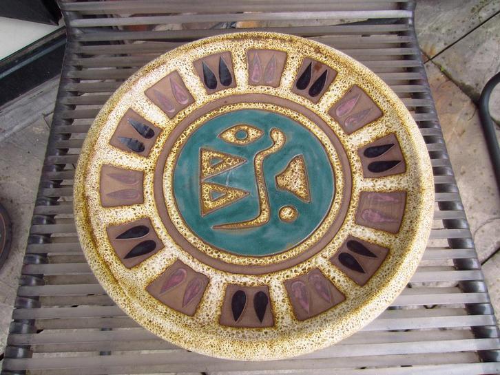 Vintage Hans Welling bord Amon – Duitse 70s keramiek, Antiek en Kunst, Antiek | Keramiek en Aardewerk, Ophalen