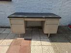 industriële  metalen bureau Vintage retro, Ophalen, Gebruikt, Bureau