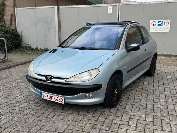 Peugeot 206 1.4 benzine automaat met keuring, Auto's, Peugeot, Particulier, ABS, Airbags, Electronic Stability Program (ESP), Elektrische ramen