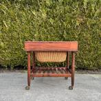Scandinavische naaitafel - Mobler of Vitra, 1960, Antiquités & Art, Enlèvement