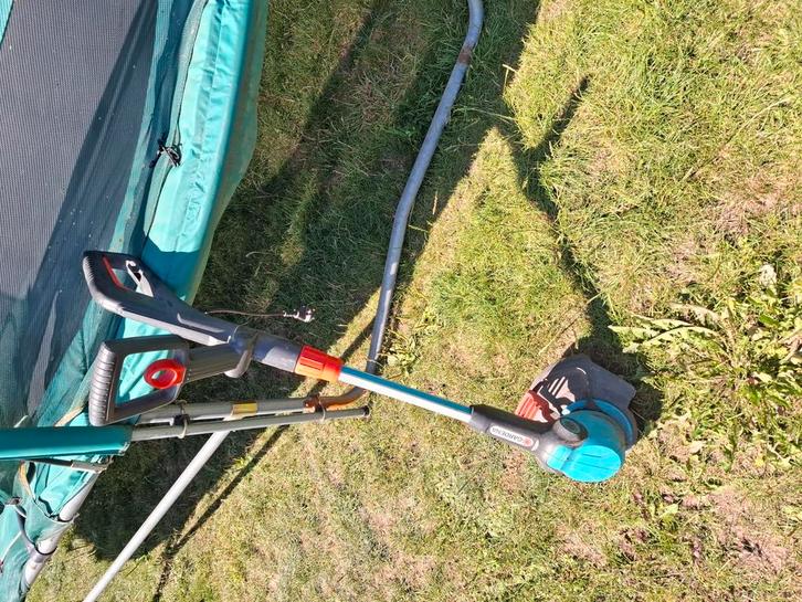 Kantensnijder van Gardena op electriciteit., Tuin en Terras, Bosmaaiers, Gebruikt, Ophalen