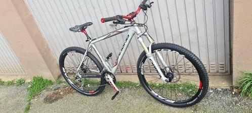 vélo a vendre, Fietsen en Brommers, Fietsen | Mountainbikes en ATB, Gebruikt, Heren, Hardtail, Ophalen