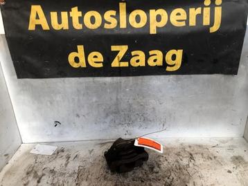 Remklauw (Tang) rechts-voor van een Opel Corsa beschikbaar voor biedingen