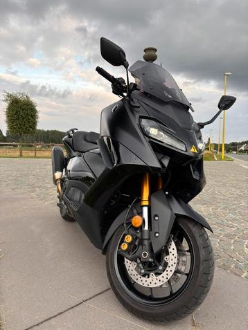 Tmax 560 Tech Max Black 2024, Scooter, Plus de 35 kW, Poignées chauffantes, 2 cylindres