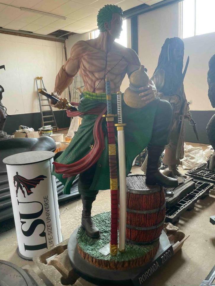 One Piece Roronoa Zoro Life-Size Statue PTS Studio, Verzamelen, Film en Tv, Zo goed als nieuw, Tv, Beeldje, Replica of Model, Ophalen of Verzenden