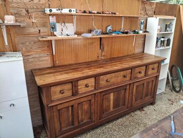 Vol eiken commode kast, Enlèvement