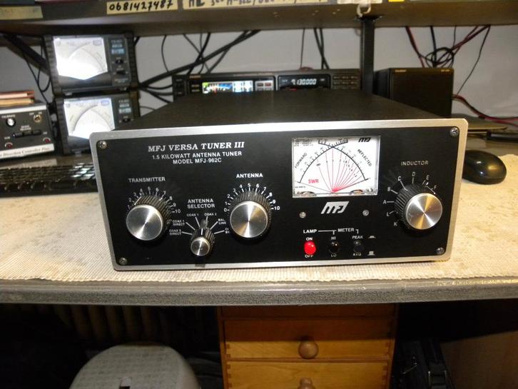 uiterlijk een nette MFJ tuner model MFJ-962C max 1,5 kw, Télécoms, Émetteurs & Récepteurs, Utilisé, Émetteur et Récepteur, Enlèvement