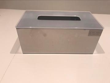 Inox zakdoeken doos beschikbaar voor biedingen