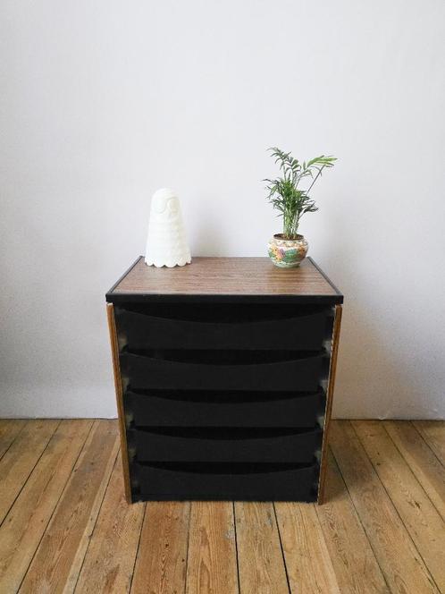 Tyros 2000 dressoir - houteffect - MEUROP - 1972, Verzamelen, Retro, Huis en Inrichting, Ophalen of Verzenden