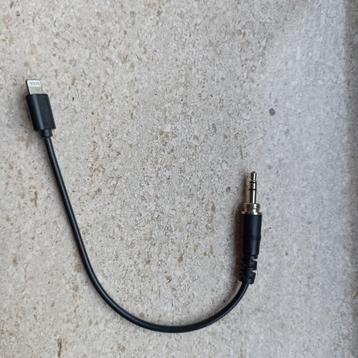 Câble Apple, depuis Lightning vers jack 3.5mm, 20cm, Enlèvement ou Envoi, Comme neuf, Fil ou câble, Apple iPhone