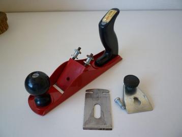 Handmatige houtschaafmachine beschikbaar voor biedingen
