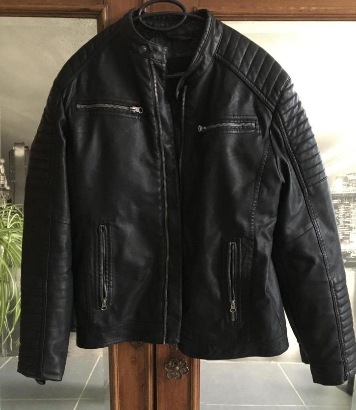 Mooie zwarte jas maat Medium (warm), Kleding | Heren, Jassen | Winter, Zo goed als nieuw, Ophalen of Verzenden