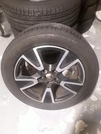 Sportvelgen fiat 500 x met banden maat 215 -55-17. ,,, izgst, Auto-onderdelen, Ophalen, Banden en Velgen, 17 inch, Gebruikt