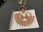 Ketting met oorbellen set, Handtassen en Accessoires, Ophalen, Zo goed als nieuw, Roze