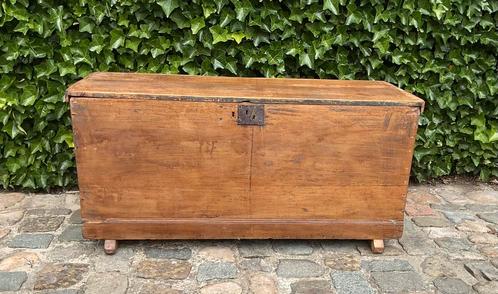 Grote decoratieve kist/salontafel, Huis en Inrichting, Woonaccessoires | Kisten, Zo goed als nieuw, Ophalen