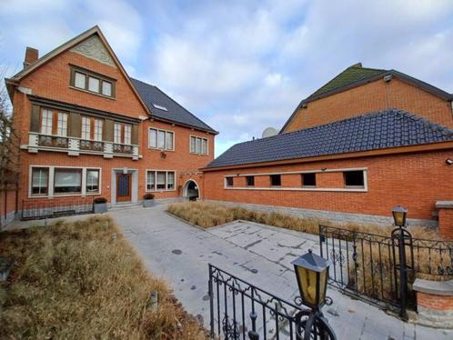 Klassevolle villa met cachet, voorzien van 8 kamers en een g, Immo, Huizen en Appartementen te koop, Gent, 1500 m² of meer