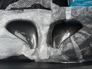 Peugeot 207 Carbon Spiegelkappen beschikbaar voor biedingen