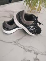 New Balance 44, Ophalen of Verzenden, Zo goed als nieuw, Adidas