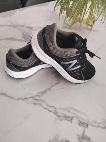 New Balance 44  beschikbaar voor biedingen