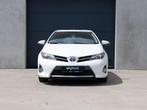 Toyota Auris Hybride 1.8 HYBRID AUTOMAAT 99PK|CAMERA|NAVI|Z, Auto's, Toyota, Automaat, Euro 5, Zwart, Wit