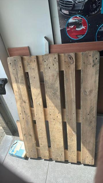 Euro pallet  beschikbaar voor biedingen
