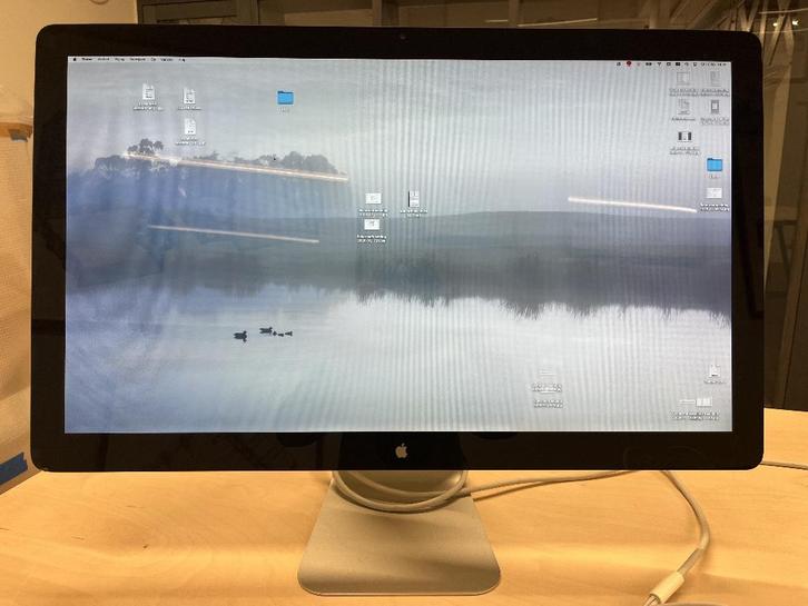 Apple Cinema Display, Computers en Software, Monitoren, Gebruikt, 60 Hz of minder, Thunderbolt, Ingebouwde camera, Kantelbaar