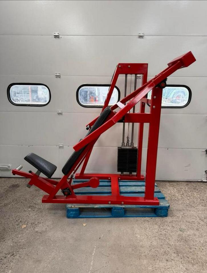 Schnell incline chestpress / chest / brust machine, Sport en Fitness, Fitnessmaterialen, Gebruikt, Overige typen, Armen, Benen