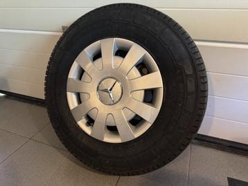 Mercedes-Benz Sprinter stalen velgen met wieldop en bouten beschikbaar voor biedingen