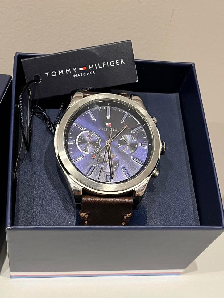 Prachtig uurwerk voor heren van Tommy Hilfiger, Handtassen en Accessoires, Horloges | Heren, Zo goed als nieuw, Polshorloge, Overige merken
