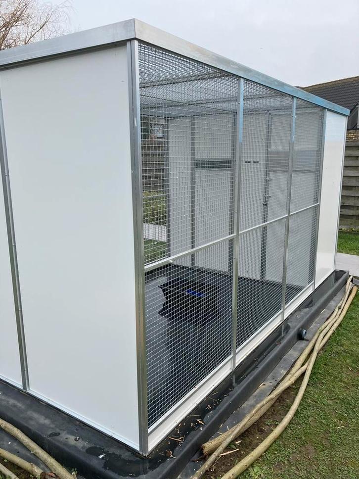 Vogelkooi / volière, Animaux & Accessoires, Oiseaux | Cages & Volières, Comme neuf, Volière, Aluminium, Enlèvement