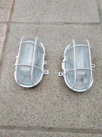2 hublot witte wandlamp voor E27 lamp/led, max 60watt.. beschikbaar voor biedingen