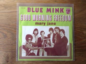 single blue mink beschikbaar voor biedingen
