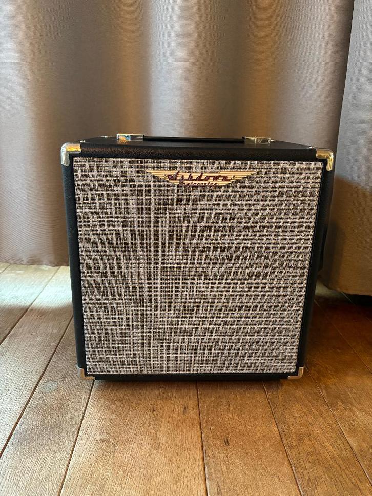 Ashdown 10 - basversterker 50 watt, Musique & Instruments, Amplis | Basse & Guitare, Comme neuf, Guitare basse, 50 à 100 watts