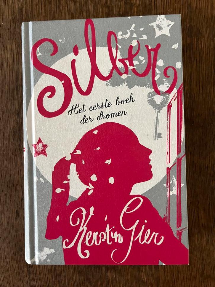 Kerstin Gier - Silber - Het eerste boek der dromen, Boeken, Kinderboeken | Jeugd | 13 jaar en ouder, Zo goed als nieuw, Ophalen of Verzenden