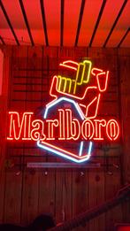 Neon reclame Marlboro, Enlèvement