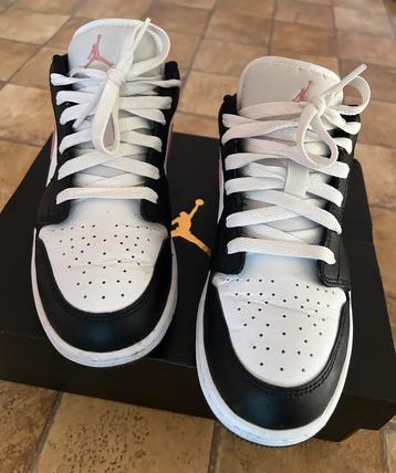 Jordan 1 low, Enlèvement ou Envoi, Comme neuf