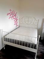Romantisch wit bed 140x200, Huis en Inrichting, Slaapkamer | Bedden, Ophalen, Wit, Tweepersoons, 140 cm