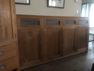 Dressoirkast teak beschikbaar voor biedingen