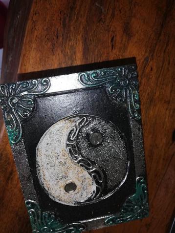 Boite motif yin yang, arbre de vie, fleur de vie 30x20 cm beschikbaar voor biedingen