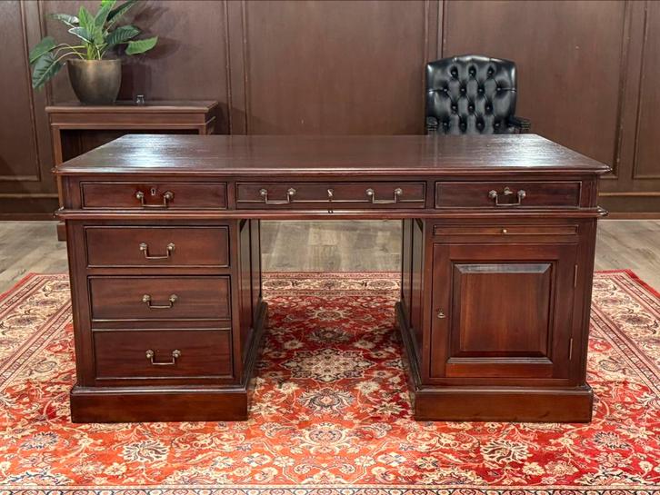 Klassiek Engels bureau (partnerdesk) #495, Huis en Inrichting, Bureaus, Zo goed als nieuw, Bureau, Ophalen of Verzenden