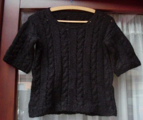 Zelfgebreide korte zwarte blouse maat S, Kleding | Dames, Blouses en Tunieken, Gedragen, Maat 36 (S), Zwart, Ophalen of Verzenden