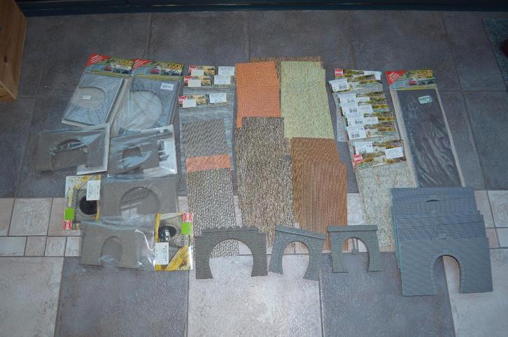 Bush/Faller/Märklin : lot 5:Ensemble tunnel de 22 pièces, Hobby & Loisirs créatifs, Trains miniatures | HO, Comme neuf, Nature