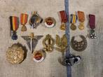 Insignes et médailles., Verzamelen, Militaria | Algemeen