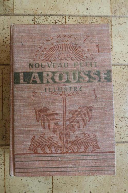 Nouveau Petit Larousse illustré  - anno 1952, Antiquités & Art, Antiquités | Livres & Manuscrits, Enlèvement ou Envoi