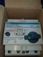 Interrupteur différentiel 4 pôles 300ma  40A, Bricolage & Construction, Enlèvement ou Envoi, Comme neuf, Autres types