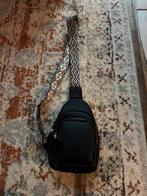 Zwart schoudertasje te koop., Neuf, Autres marques, Cuir, Enlèvement