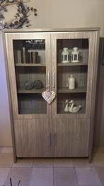 Vitrine kast, Huis en Inrichting, Kasten | Vitrinekasten, Ophalen, Met deur(en), 100 tot 150 cm, Zo goed als nieuw
