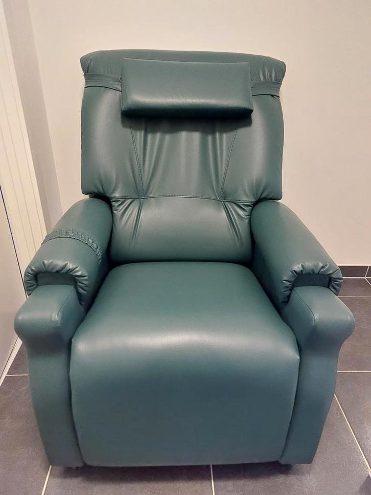 Elektrische sta-op-zetel Revilax Medilax donkergroen, Huis en Inrichting, Fauteuils, Zo goed als nieuw, Ophalen