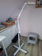 Lamp op wieltjes met vergrootglas, Hobby en Vrije tijd, Ophalen, Zo goed als nieuw, Vergrootglas of Loep